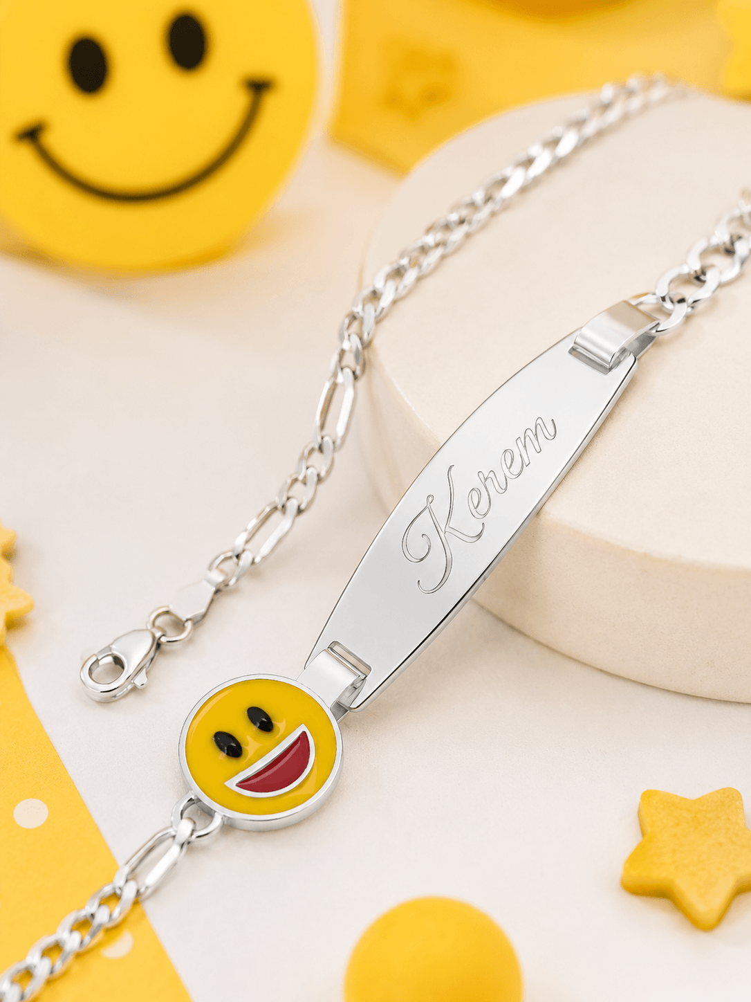 Gülen Emoji Detaylı 925 Ayar Gümüş Kişiye Özel Çocuk Künyesi